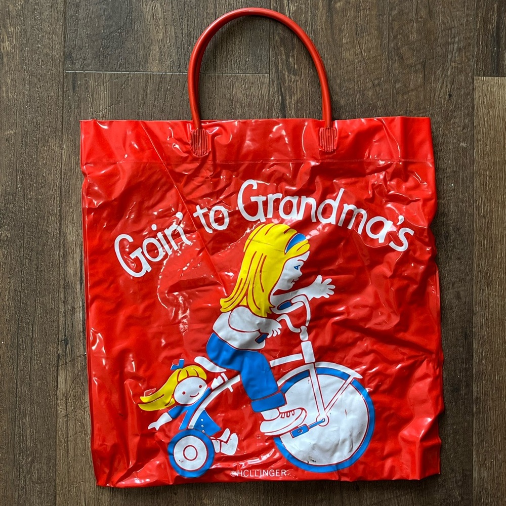 HCLLINGER vintage Goin’ To Grandmas vintage plastic tote bag made in Taiwan red